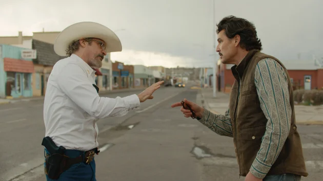Pedro Pascal, Joaquin Phoenix star in Eddington trailer