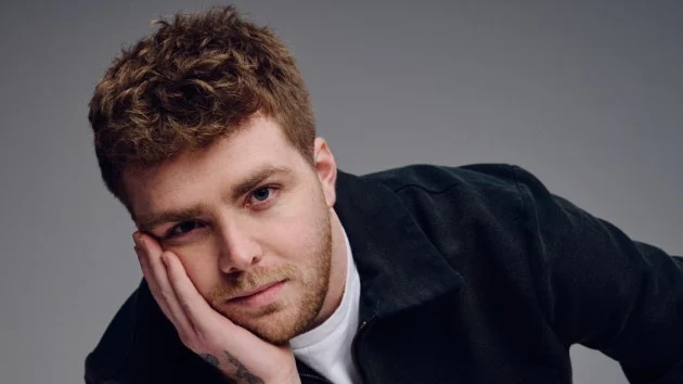 Even more extraOrdinary: Alex Warren sets all-time British chart record