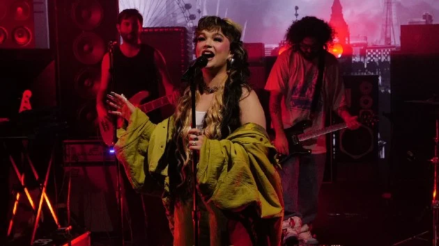 Lola Young to receive ASCAP Vanguard Award