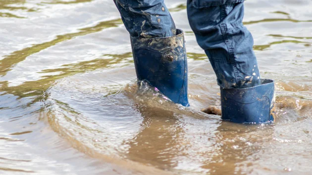 3 dead, including 2 children, in New Mexico flooding, local authorities say