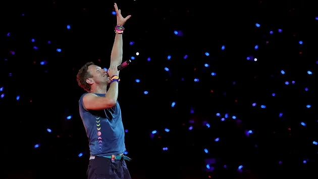 Coldplays A Sky Full of Stars video hits 1 billion views on YouTube