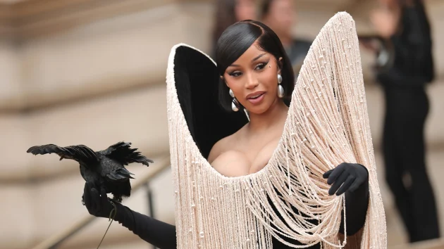 Cardi B seemingly removes photos of Stefon Diggs from her Instagram