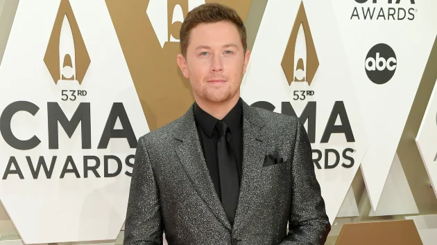 Scotty McCreery loses both grandmothers in the same day