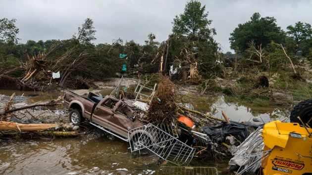 17-year-old girl killed in Texas floods helped save siblings before being swept away in waters