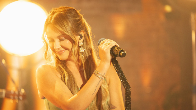 Kentucky collab: Carly Pearce sings Bill Monroe with Ricky Skaggs