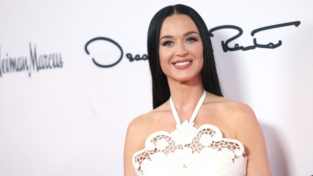 Katy Perry and Justin Trudeau step out as a couple in Paris