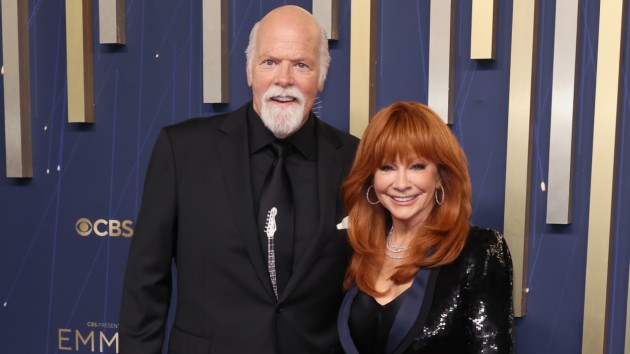 Reba McEntire admits she paused before saying yes ‘three times’ to Rex Linn’s proposal