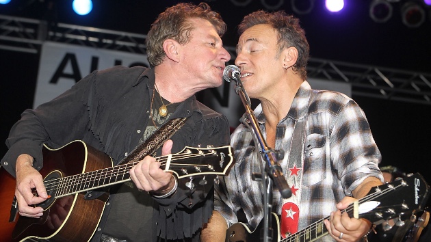 Bruce Springsteen pays tribute to Americana singer Joe Ely