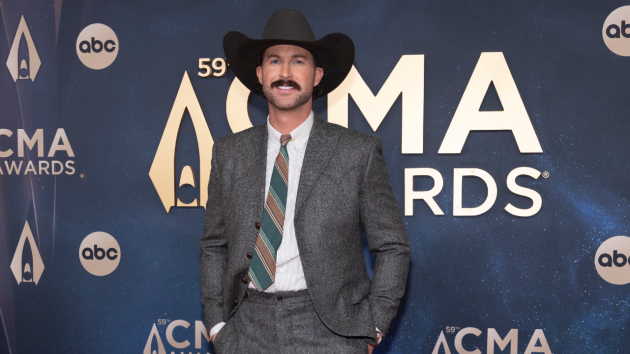 Riley Green repeats a Taylor Swift milestone with his latest #1