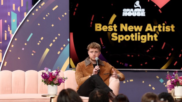 Alex Warren visits parents’ graves ahead of Grammys: ‘I know they’re watching’