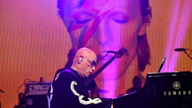 David Bowie’s longtime pianist Mike Garson recalls their last conversation