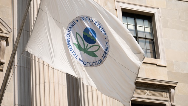 Senate Democrats launch investigation into new EPA rule on air pollution