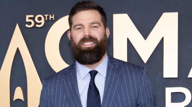 ‘Like God Intended,’ Jordan Davis is dropping new music on Friday