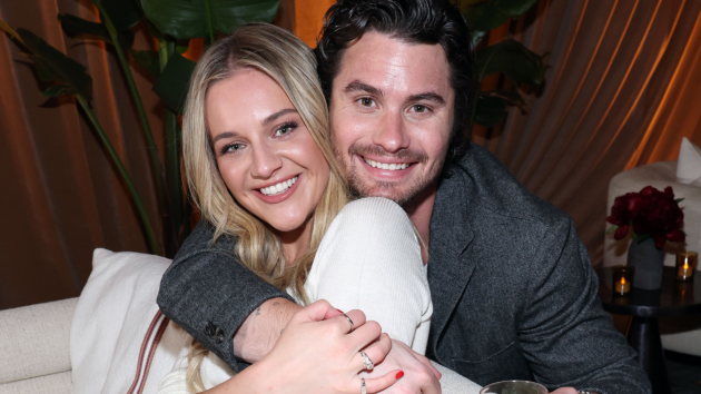 Kelsea Ballerini offers update on relationship with Chase Stokes