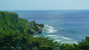 Hawaii sees worst flooding in decades; heat slams Southwest