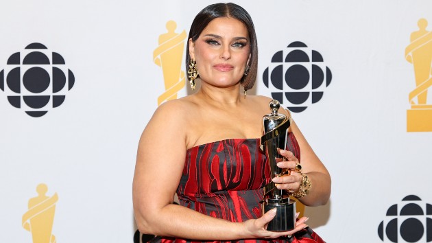 Tate McRae wins big at Canada’s JUNO Awards, Drake inducts Nelly Furtado into Hall of Fame