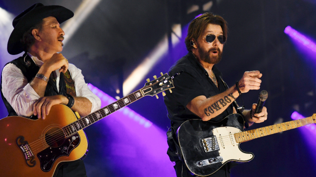 Brooks & Dunn’s ‘Neon Moon’ shines on C2C for the first time