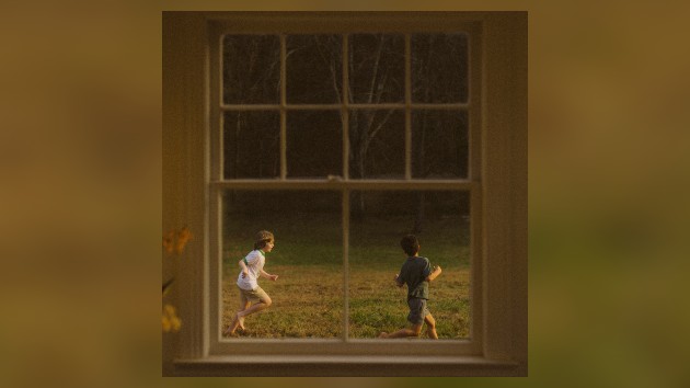 Noah Kahan teases new ‘The Great Divide’ song, ‘Porch Light’