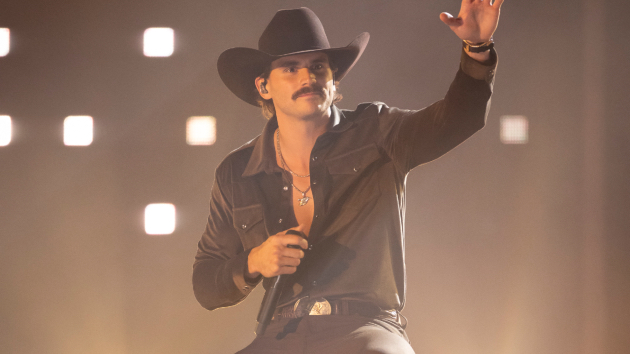 Tucker Wetmore’s new ‘Brunette’ rule only applies to girlfriends — not tour mates