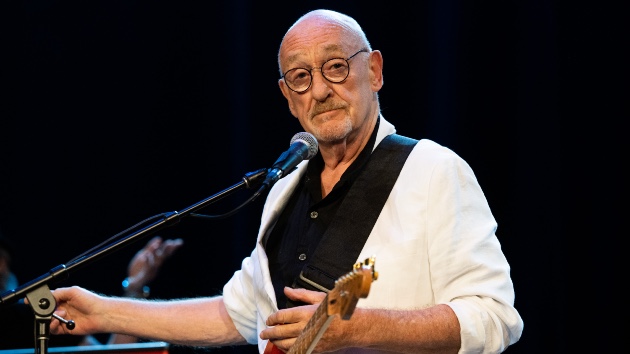 Rock & Roll Hall of Fame guitarist Dave Mason of Traffic dead at 79