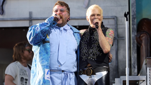 David Lee Roth makes surprise Coachella appearance with Teddy Swims