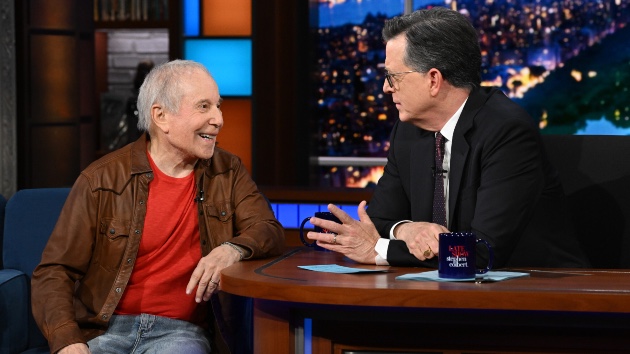 Paul Simon performs ‘Something So Right’ on ‘The Late Show’