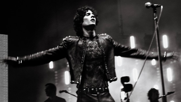 Sombr spends a night at the museum in video for new song ‘Potential’