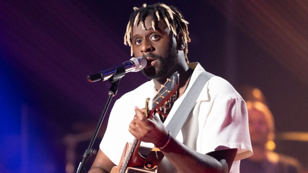 Myles Smith writes message to fans after releasing ‘My Mess’