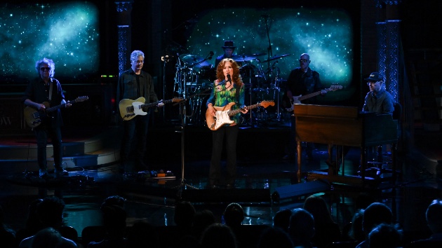 Bonnie Raitt pays tribute to Stephen Colbert: ‘We need you more than ever’