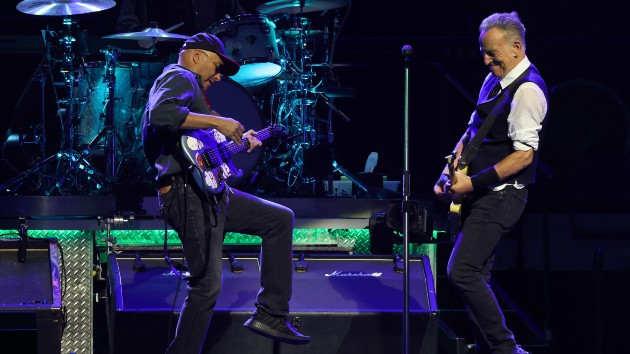 ’41 shots’ & Cinco de Mayo shots: Springsteen brings Land of Hope and Dreams American tour to New York