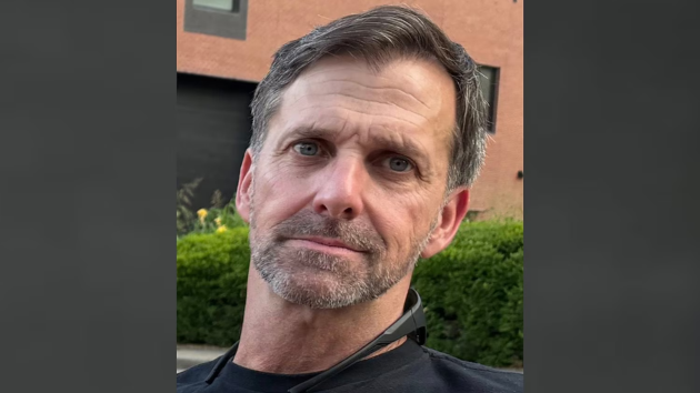 Manhunt underway in Tennessee for veteran with extensive survival training accused of trying to kill wife