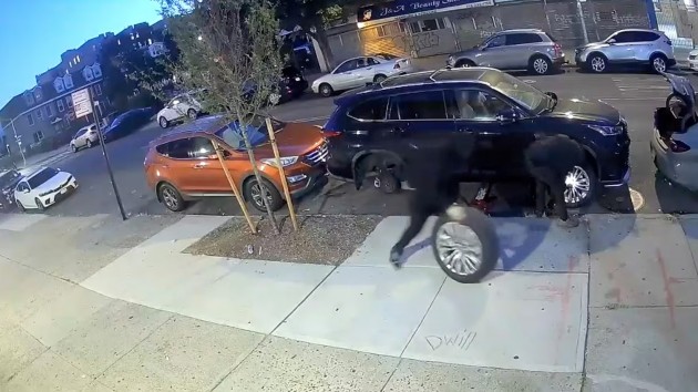 ‘Pit crew’ car thieves arrested following over 250 Bronx heists: New York investigators