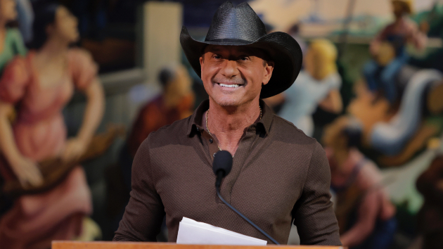 The return of Tim McGraw: A ‘Song for America’ on a ‘Pawn Shop Guitar’