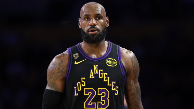 LeBron James to leave Lakers, continue his career elsewhere