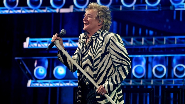 Rod Stewart given oxygen as he struggled through concert