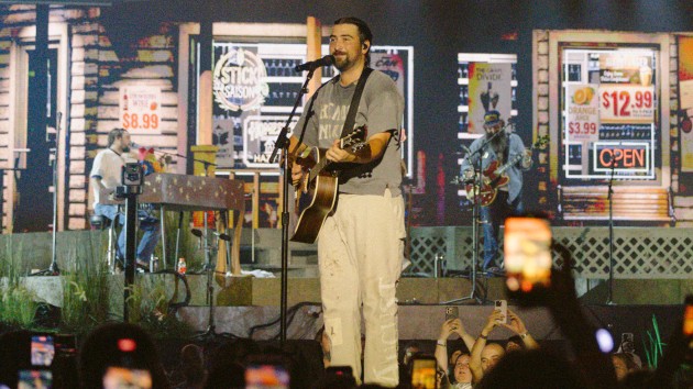 Noah Kahan tells fans to stop stealing sign for road he mentioned in song