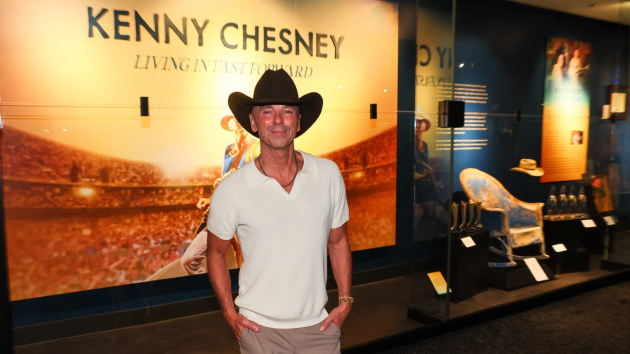 Kenny Chesney’s been ‘Living in Fast Forward,’ and he can’t quite believe it