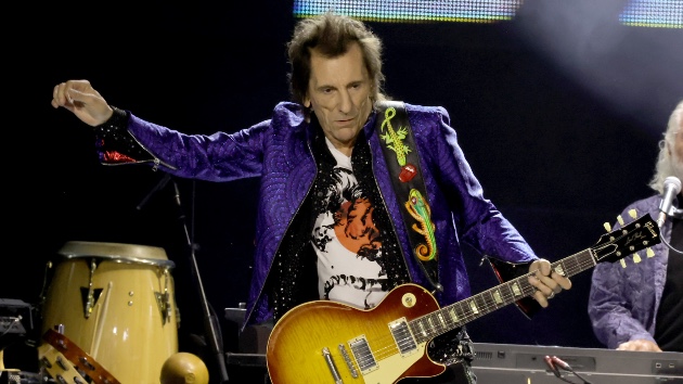 Ronnie Wood steps in to headline UK country festival