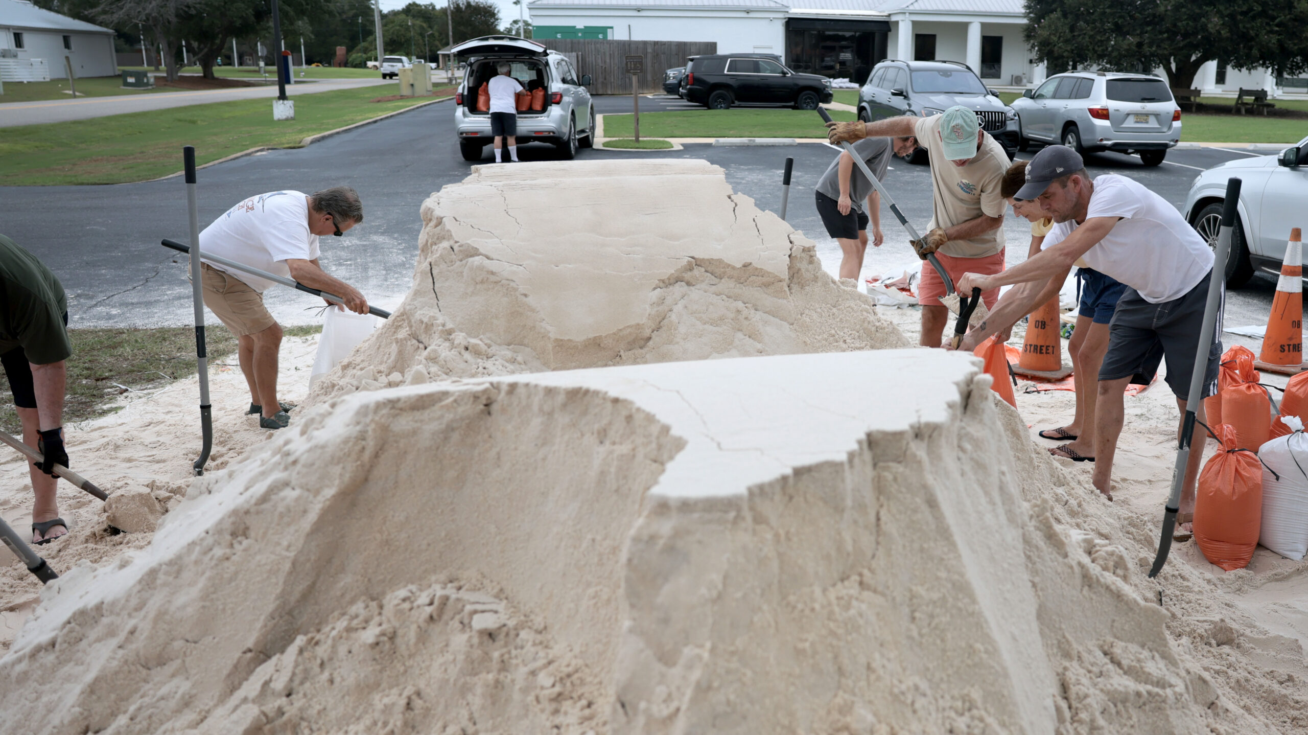 Hurricane Isaias prompts evacuation orders for Florida, Alabama counties