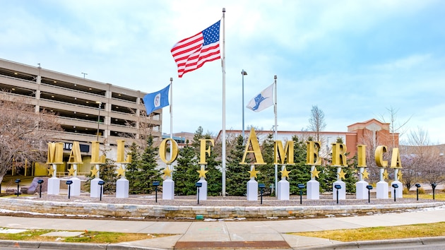 Man arrested in foiled ISIS-inspired mass shooting plot at Mall of America, US authorities say